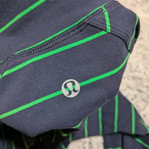 Lululemon Blue Green Jacket Asana Forme Define Size 6 - Picture 3 of 5